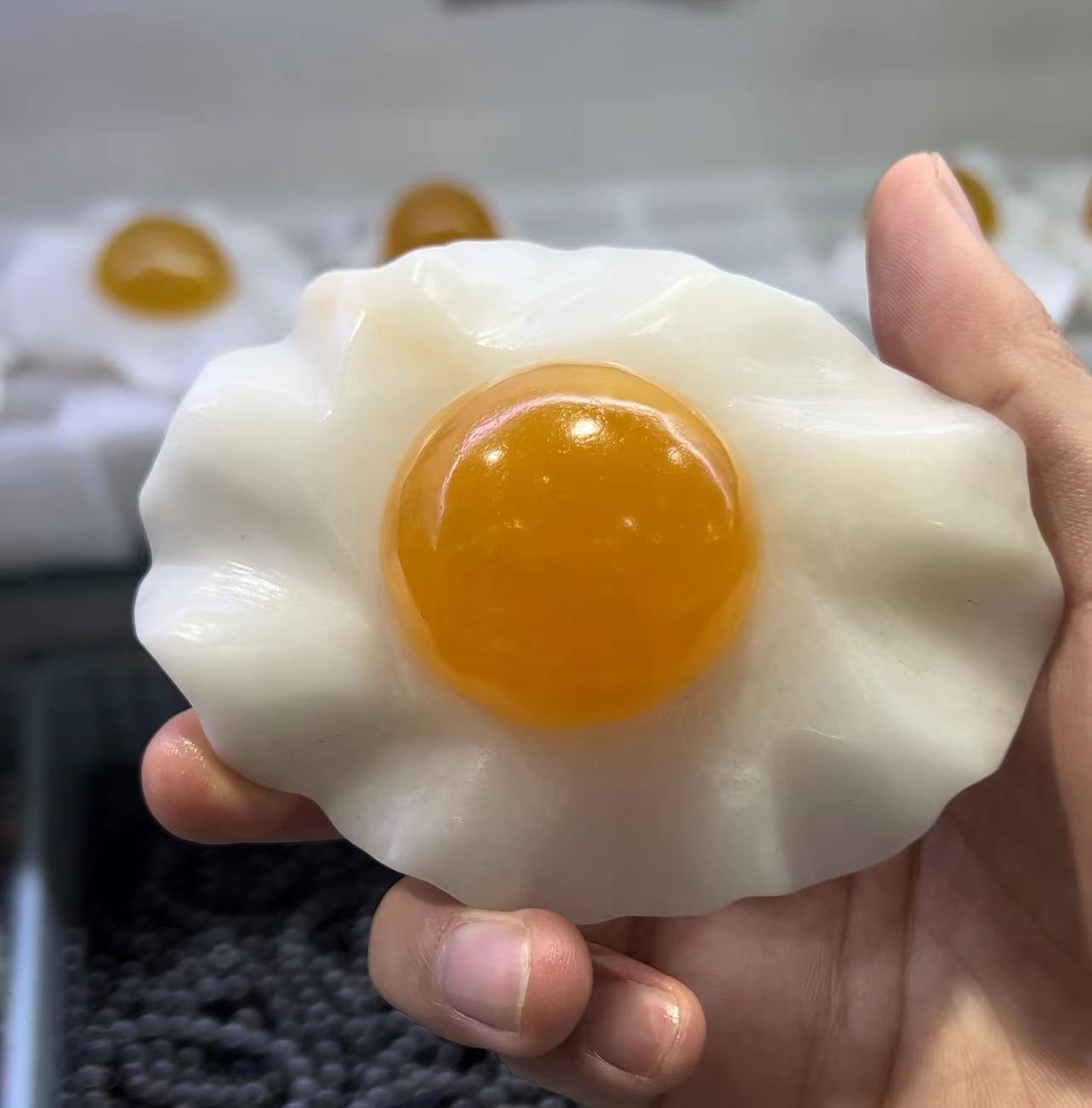 Poached Egg-selenite