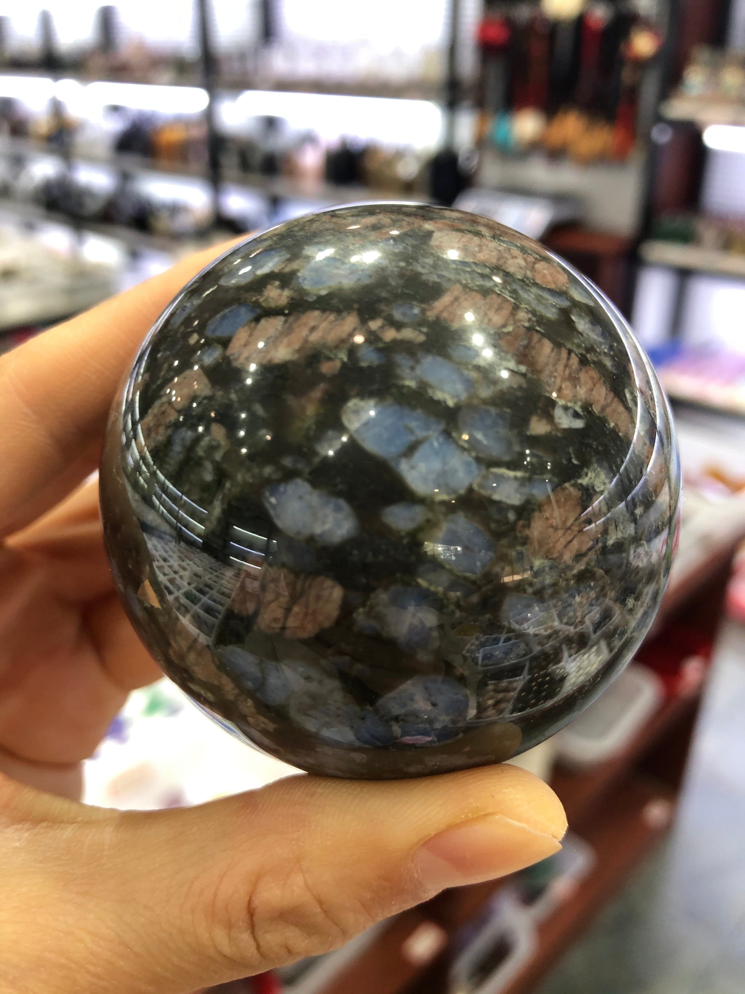 blackandwhitestone/sodalite/howlite/Leopard stone/snowflakeobsidian spheres/